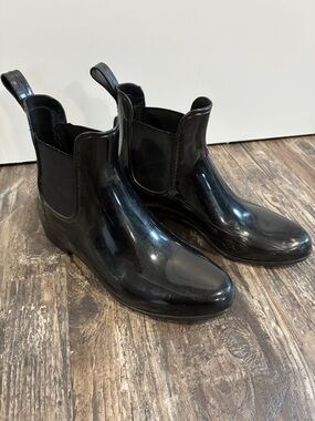 Women’s Chelsea Rain Boots - size 9
